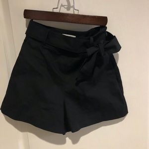 Aritzia Babaton Dress Shorts with Tie-Waist Black